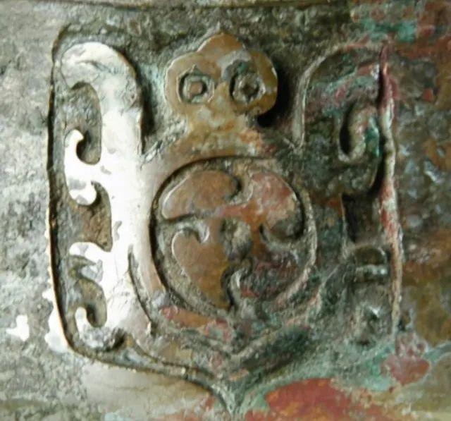 中国文物国宝：商代前期龟纹铜罍（léi）