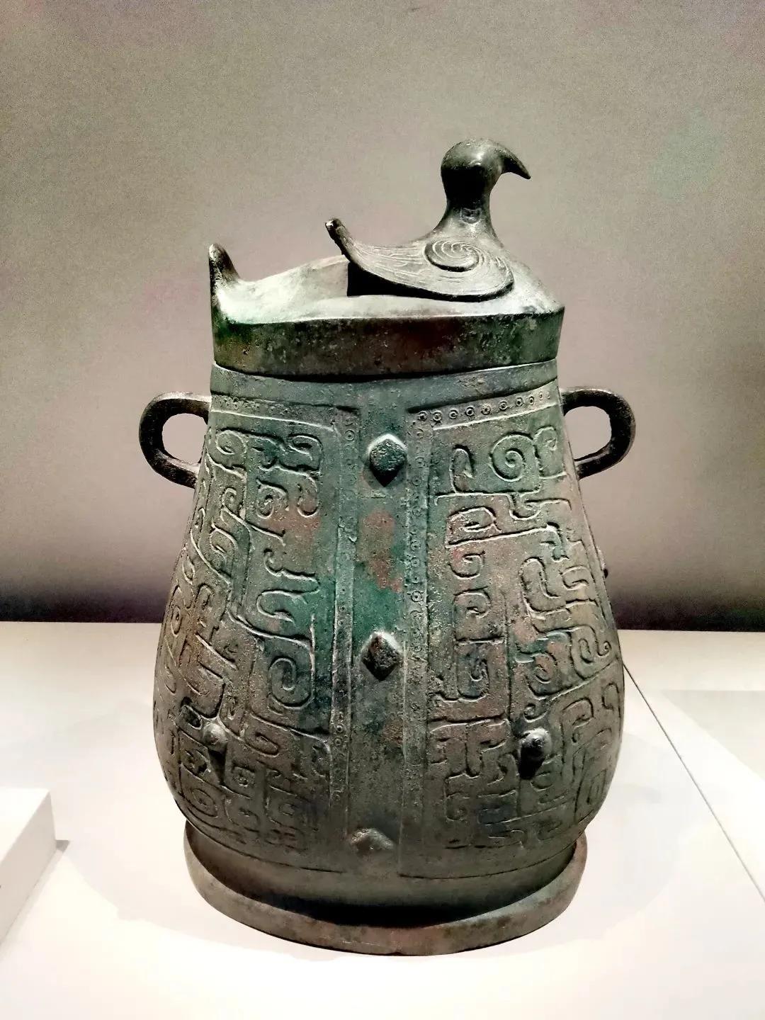中国文物介绍及图片：西周鸟盖铜壶