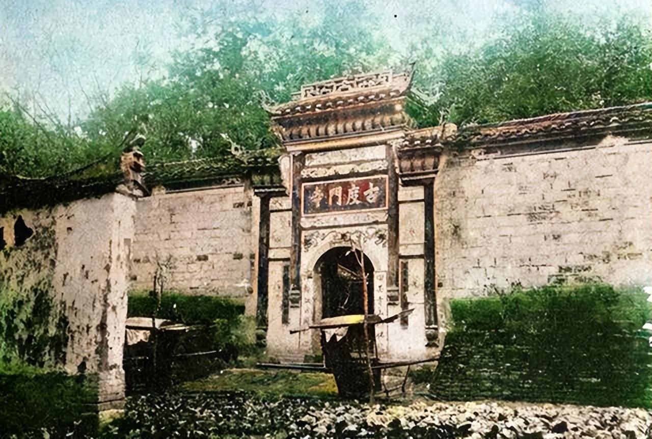 1920湖北当阳老照片:一百多年前的湖北当阳，玉泉寺，千年古刹...