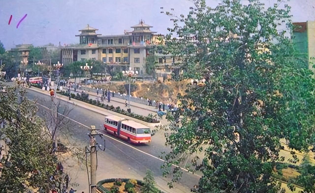 八零年代河南洛阳，80年代的洛阳火车站