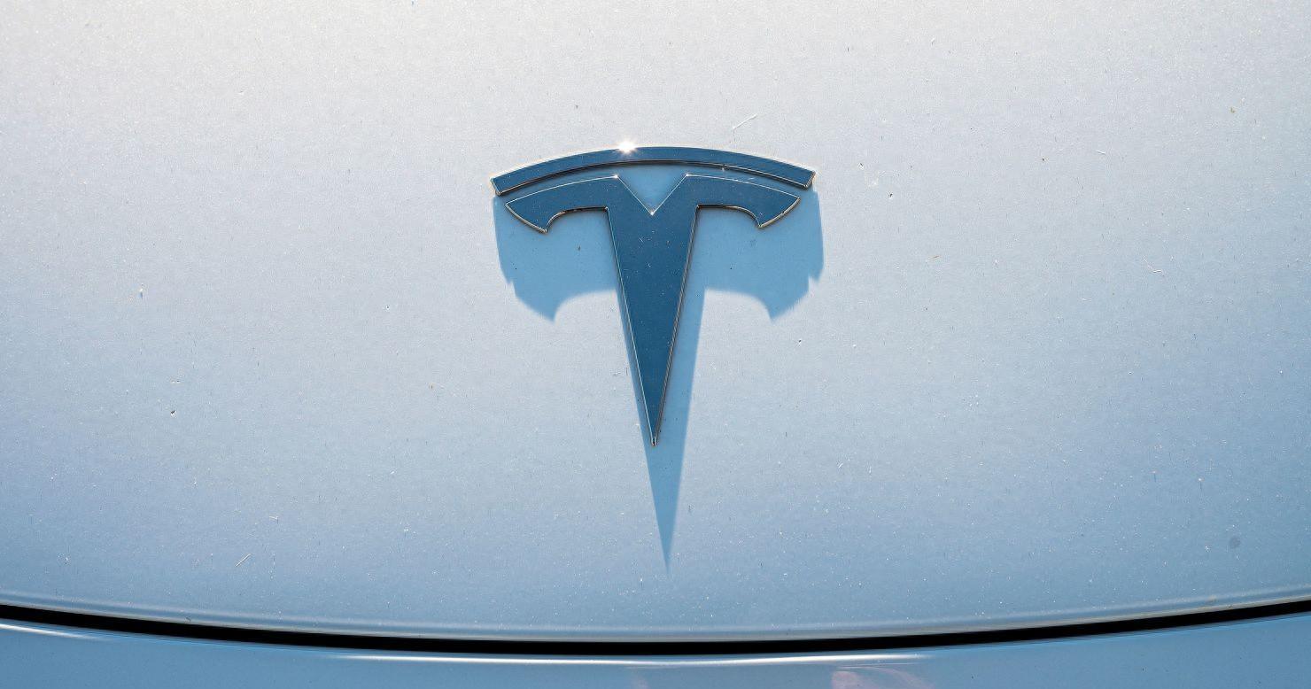 英文外刊阅读：Elon Musk announces Tesla will unveil a ‘robotaxi’ on August 8